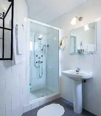 招待所 Five Gates 奥苏纳