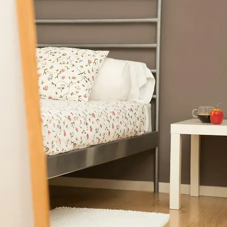 Five Gates 招待所 奥苏纳