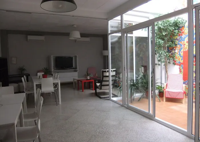 Pensionat Five Gates Osuna